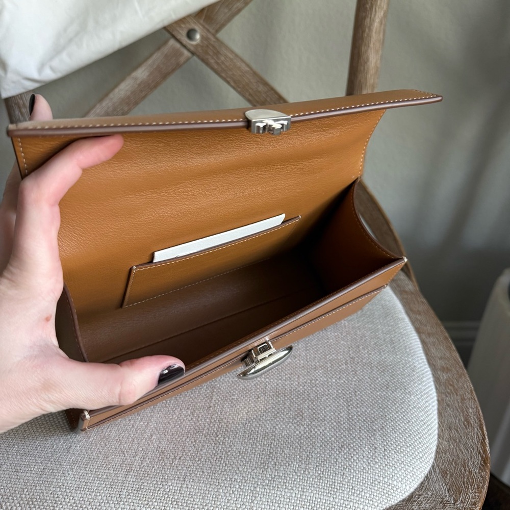 Savette symmetry pochette in saddle leather - Picture 10 of 11
